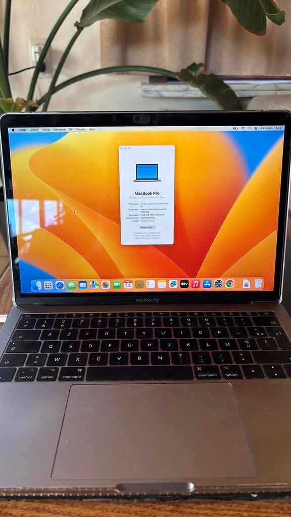 Macbook pro 13inch 2017 + doorzichtige laptophoes, Computers en Software, Apple Macbooks, Ophalen, Gebruikt, 2 tot 3 Ghz, 8 GB