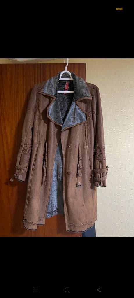 Bruine Desigual jas met borduursels 46, Kleding | Dames, Jassen | Winter, Gedragen, Maat 46/48 (XL) of groter, Ophalen of Verzenden