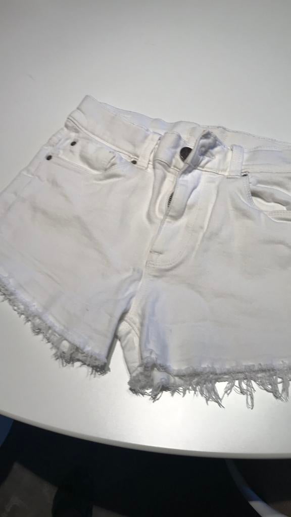 Wit jeans shortje 14 jaar AO, Kinderen en Baby's, Ophalen of Verzenden