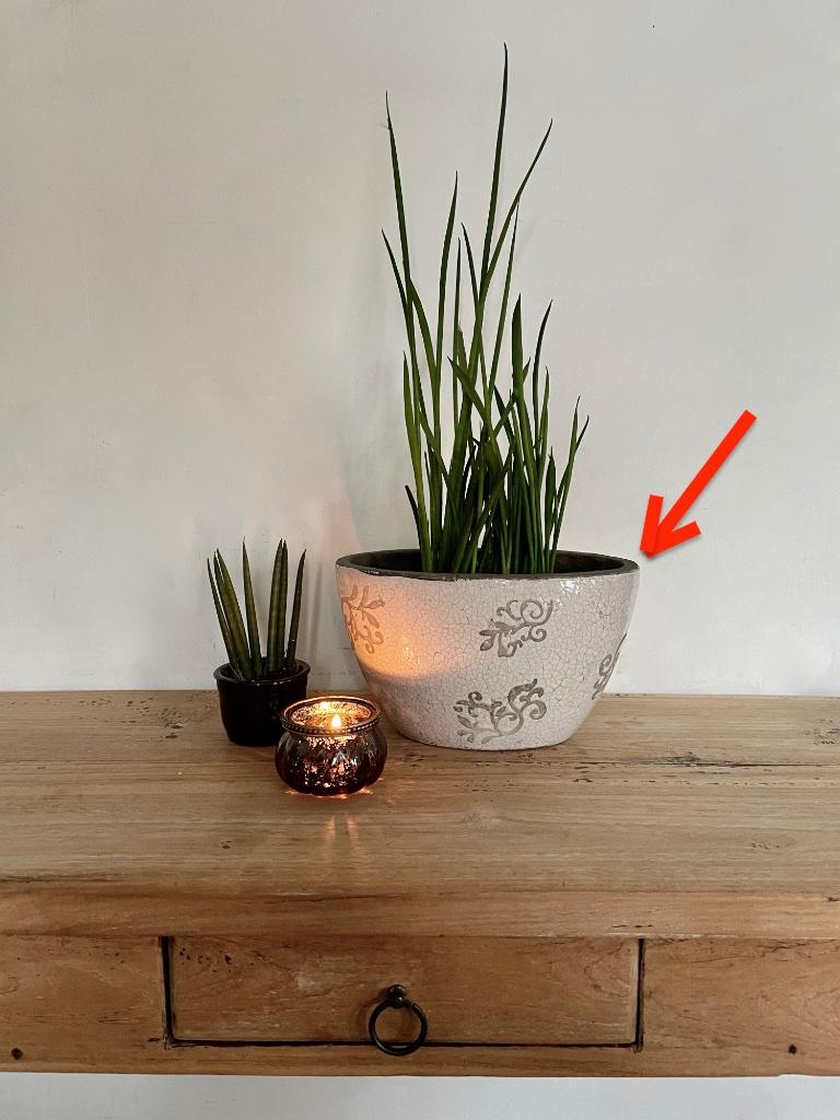 Zware decoratieve bloempot (ovaal) met barok motief - zgan, Tuin en Terras, Bloempotten, Zo goed als nieuw, Terracotta, Binnen