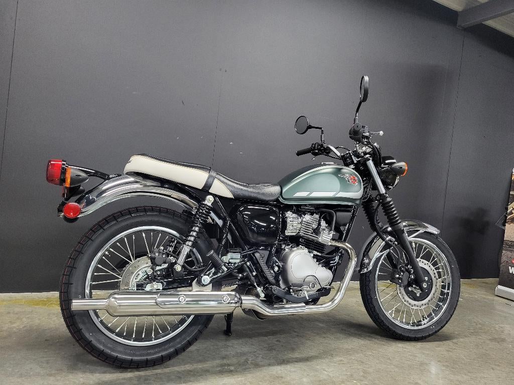 2026 Kawasaki W 230 (4j garantie, 4j assistance), Bedrijf, Minimaal motorrijbewijs A2, 1 cilinder, 12 t/m 35 kW