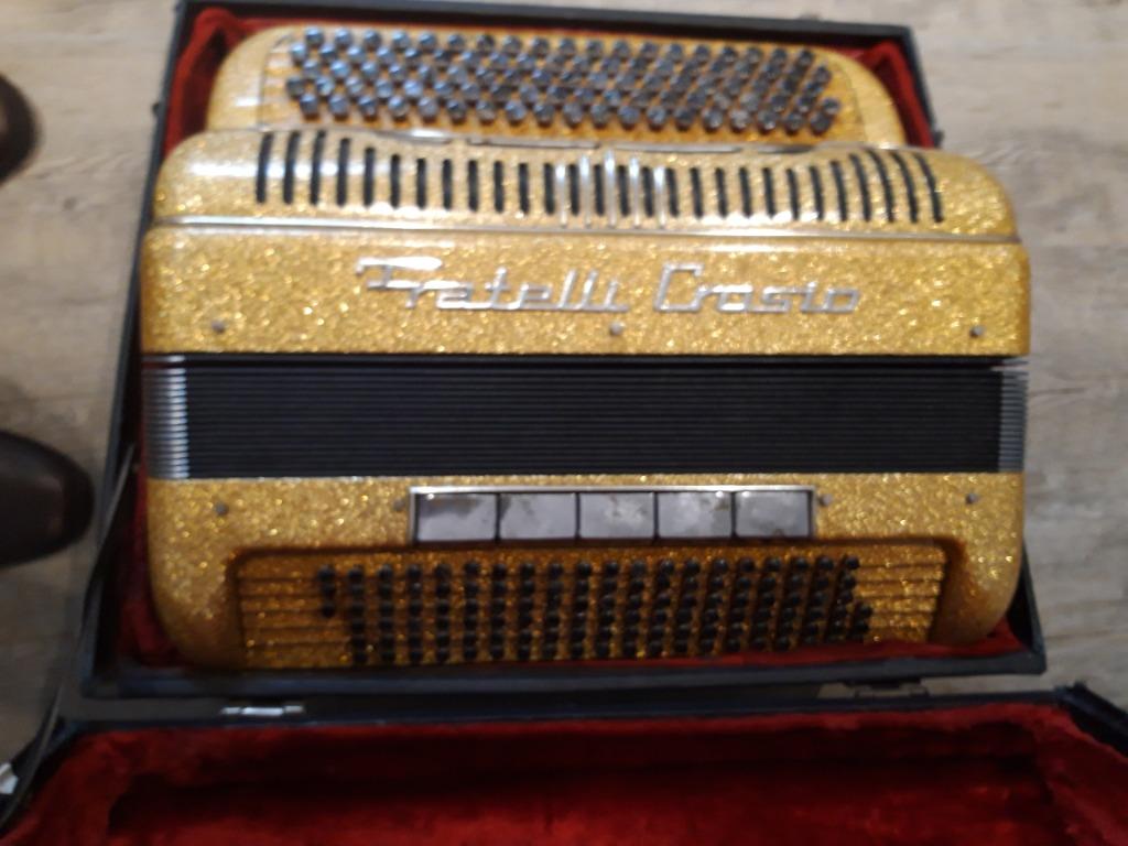 Accordéon Fratelli Crosio réduction de prix, Musique & Instruments, Autres marques, Enlèvement, Utilisé, Avec bretelles