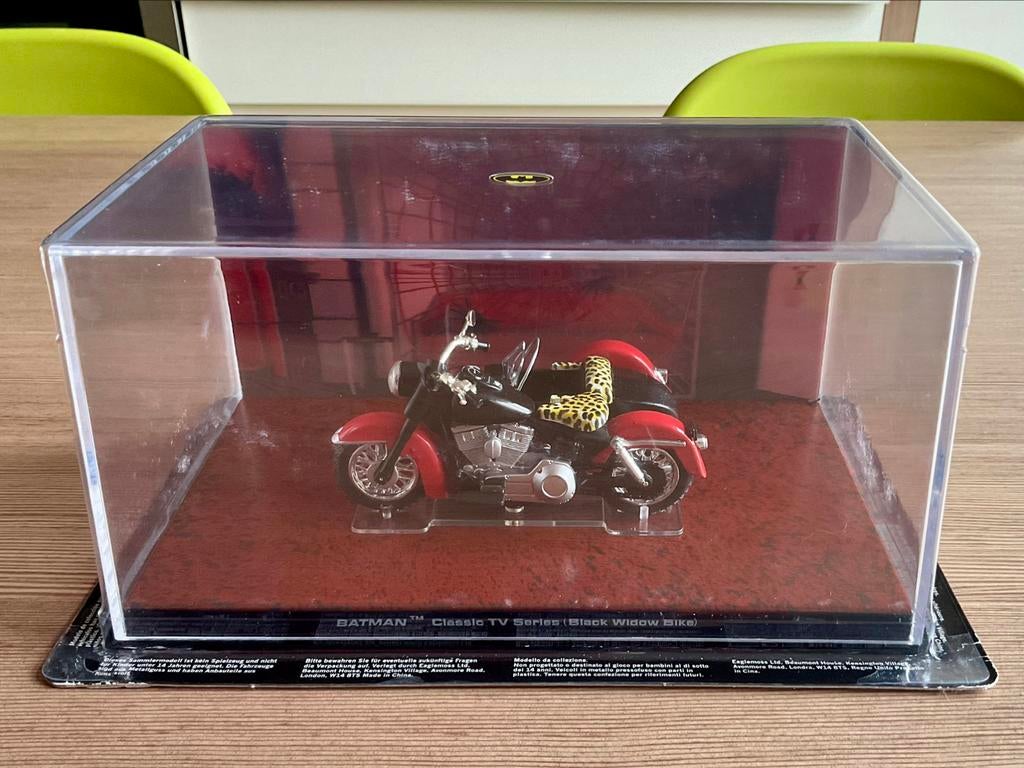 Automobilia #83 Batman TV Series Black Widow Bike 1966 1/43, Hobby & Loisirs créatifs, Enlèvement ou Envoi, Neuf, Voiture