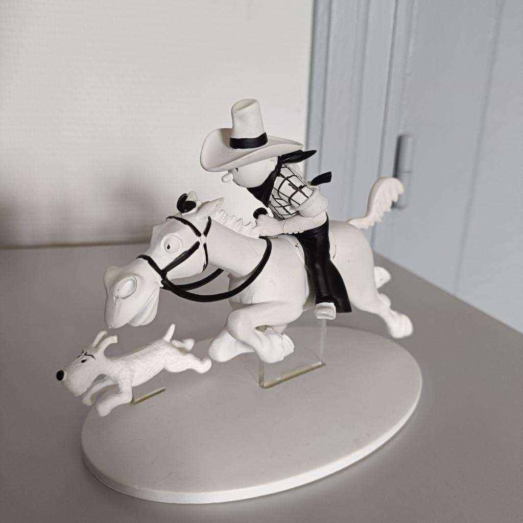 Figurine Tintin : HS2 Tintin cow-boy et Milou en Amérique, Collections, Enlèvement ou Envoi, Tintin, Comme neuf, Statue ou Figurine