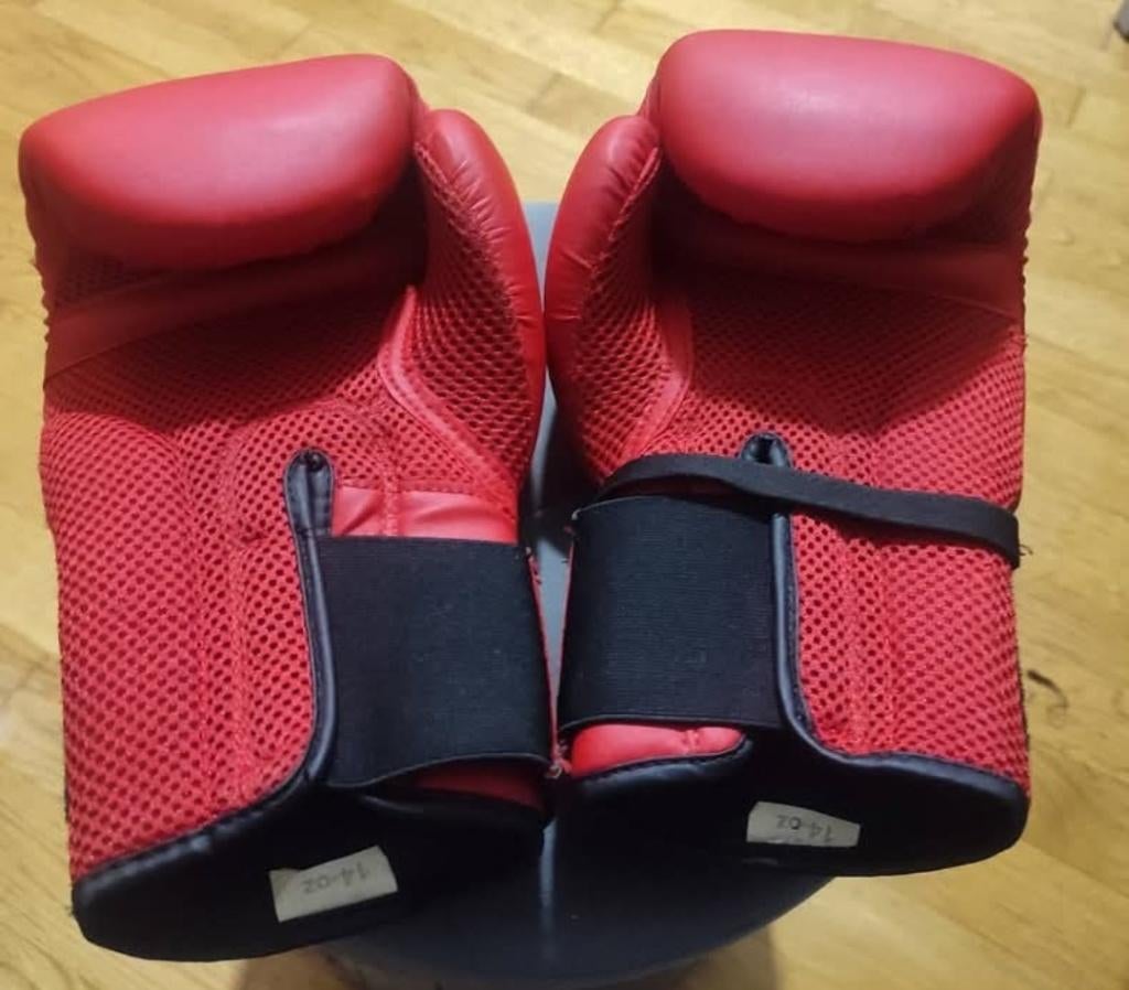 Gants de boxe OUTSHOCK, Enlèvement, Comme neuf, Gants de boxe