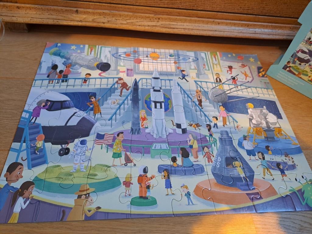 Puzzle crocodile creek - Space muséum 48 pièces. 4 ans, Kinderen en Baby's, Speelgoed | Kinderpuzzels, Ophalen, Zo goed als nieuw