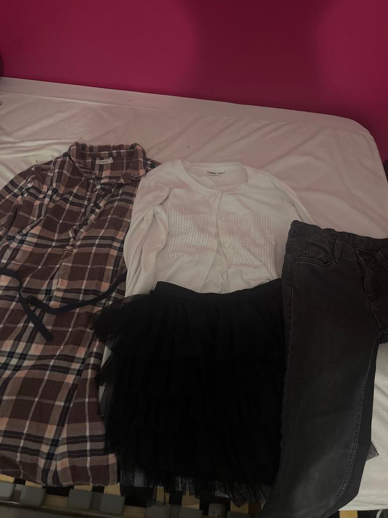 Lot vêtements fille 10ans, Enlèvement, Utilisé, Fille, Autres types