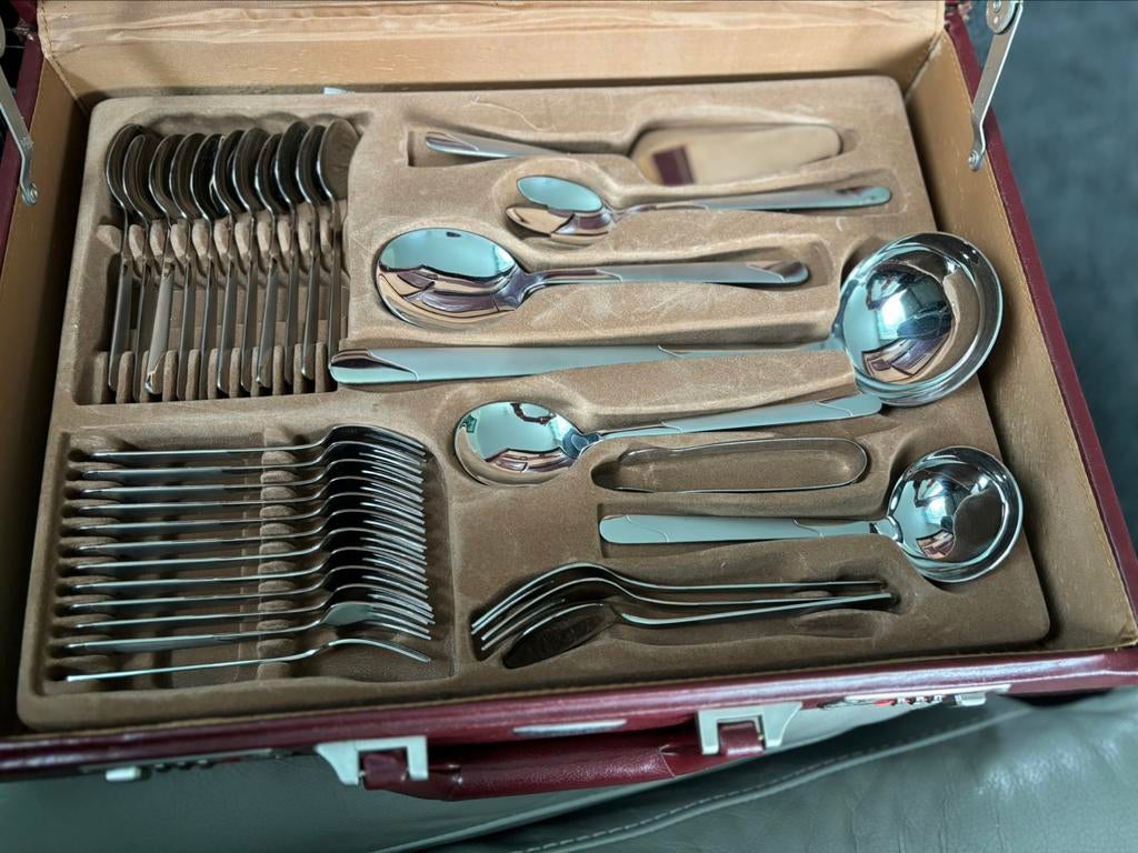 Carl Weill  Ménagère classique 71 pièces, Maison & Meubles, Enlèvement, Neuf, Inox ou Chrome