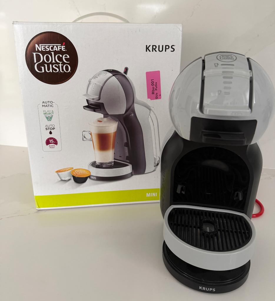 Krups Dolce Gusto Nescafé, Ophalen, Espresso apparaat, Zo goed als nieuw, Koffiepads en cups