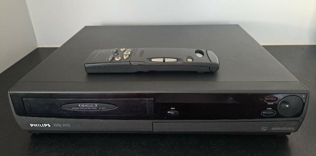 PHILIPS vr211 videorecorder & PHILIPS n210 afstandsbediening, Enlèvement ou Envoi, Utilisé, Lecteur ou enregistreur VHS