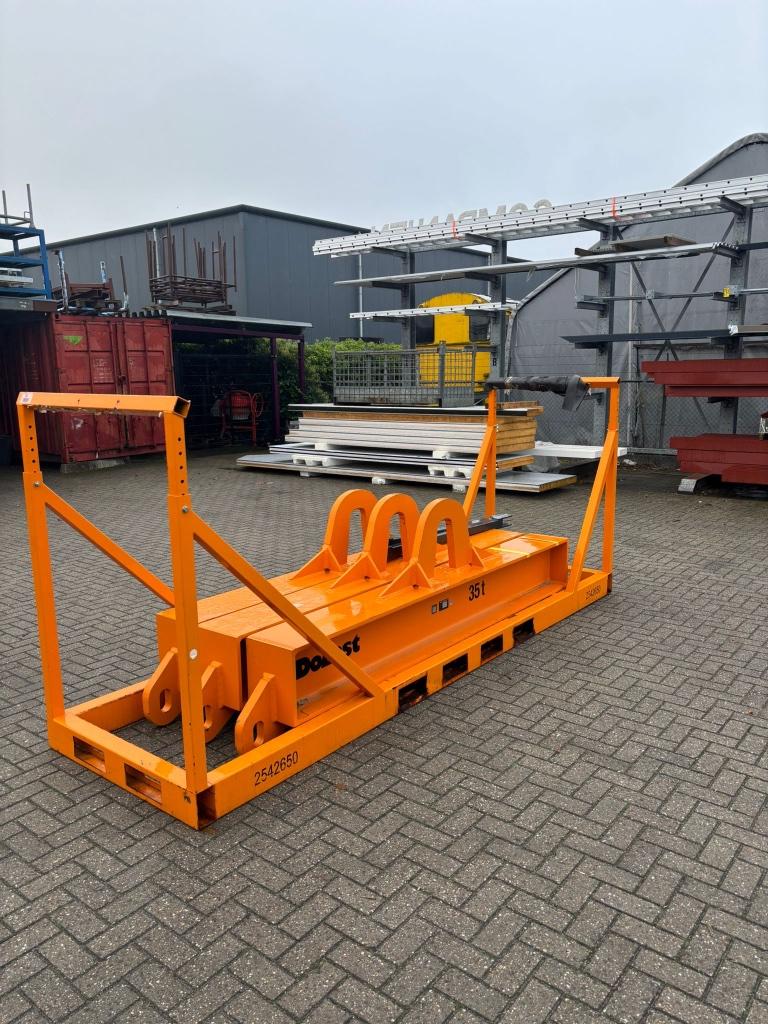 Evenaar / hijsjuk 35 ton. 3 st. beschikbaar. Bouwjaar 2025., Ophalen, Zo goed als nieuw, Handmatig