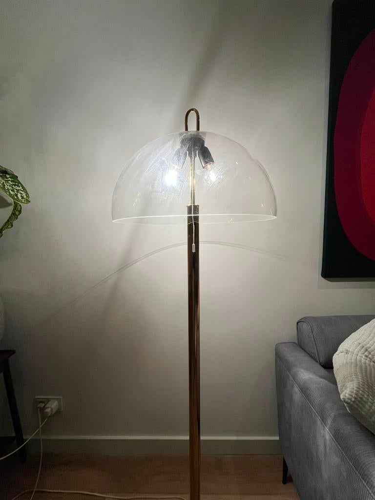 Lampadaire champignon Wila vintage en laiton modèle A3909, Métal, Vintage, Utilisé, 150 à 200 cm