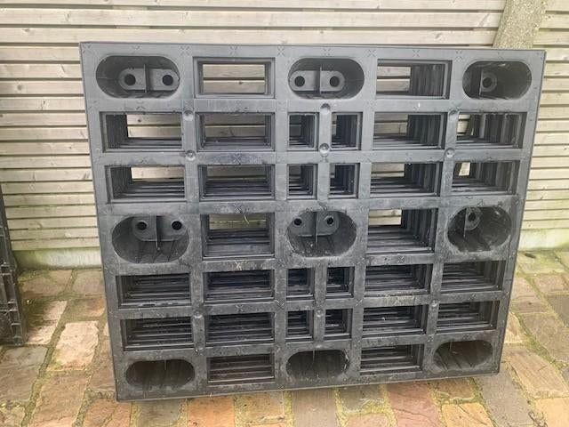kunststof pallet, Ophalen, Gebruikt