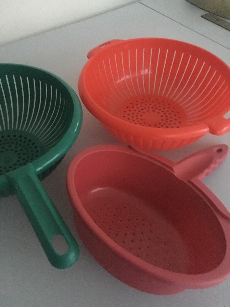Lot (3) vergieten NIEUW., Ophalen