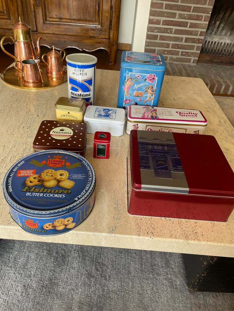 Blikken (voorraad)dozen misschien voor verzamelaars…, Ophalen