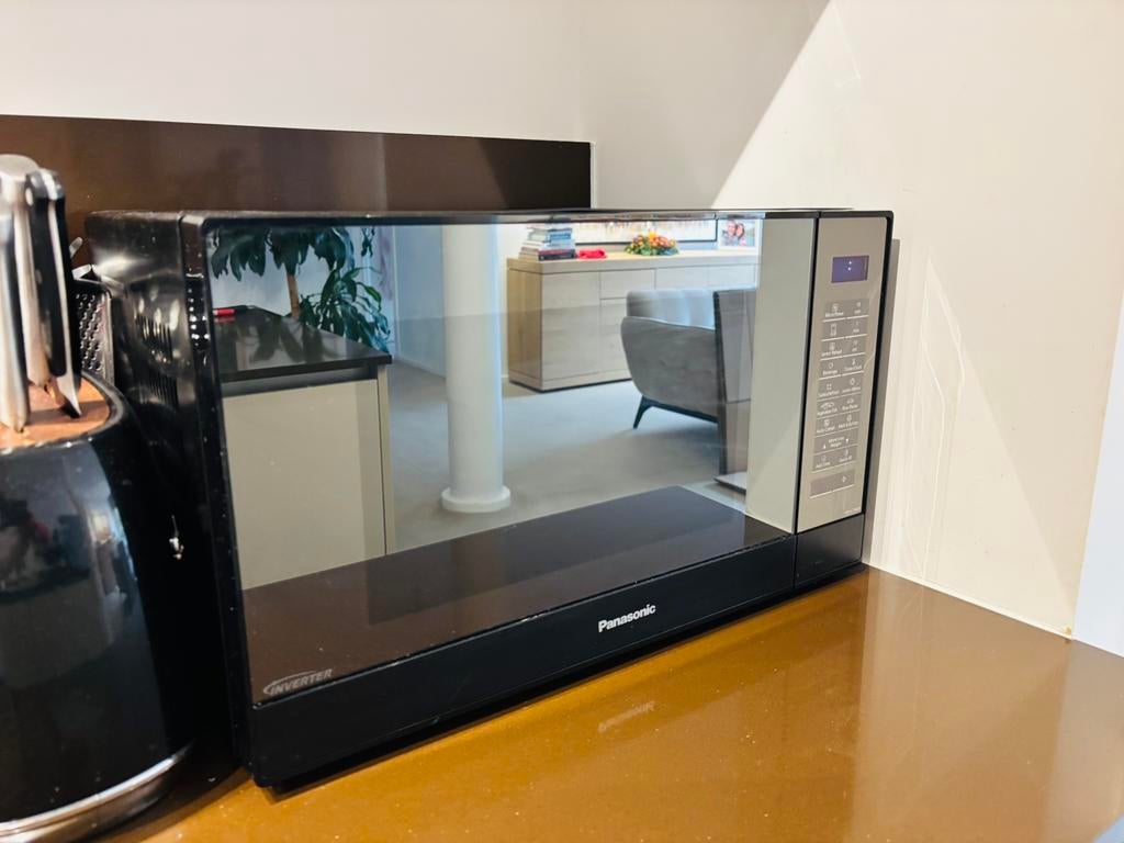 Micro onde, Elektronische apparatuur, Microgolfovens, Ophalen, Zo goed als nieuw