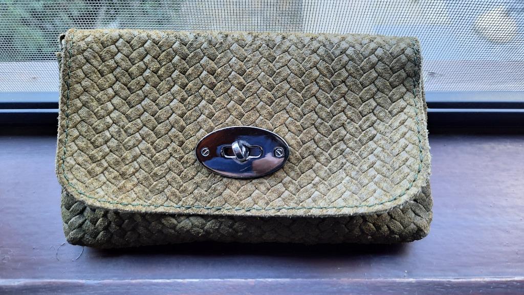 TRÈS BEAU sac/pochette ; vert kaki et cuir, Italie, Enlèvement ou Envoi, Comme neuf, Vert