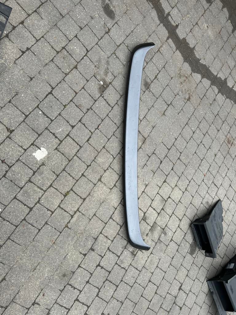 Béquet , spolier vw Corrado, Enlèvement