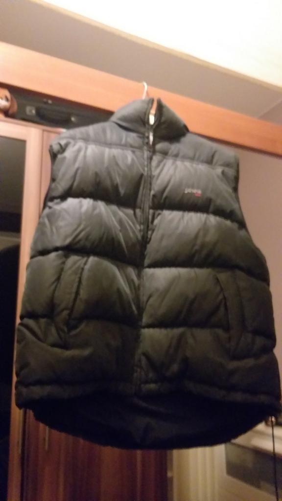 Gilet Schott Down XL, Vêtements | Hommes, Enlèvement, Porté