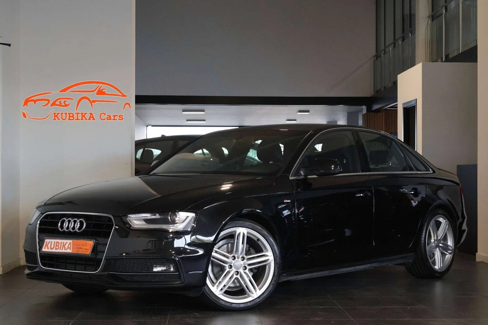 Audi A4 A4 1.8 TFSI S line Navi ZetelV CruiseC Garantie*, Autos, Euro 5, Achat, 4 portes, Entreprise