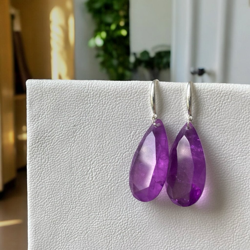 Boucles d'oreilles pierre violette, , améthyste,, Neuf, Enlèvement ou Envoi, Avec pierre précieuse, Violet