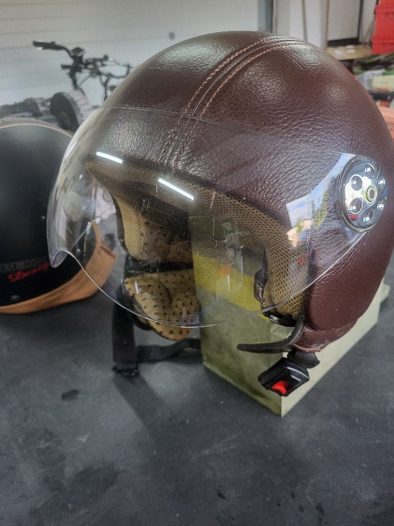 helm, Ophalen