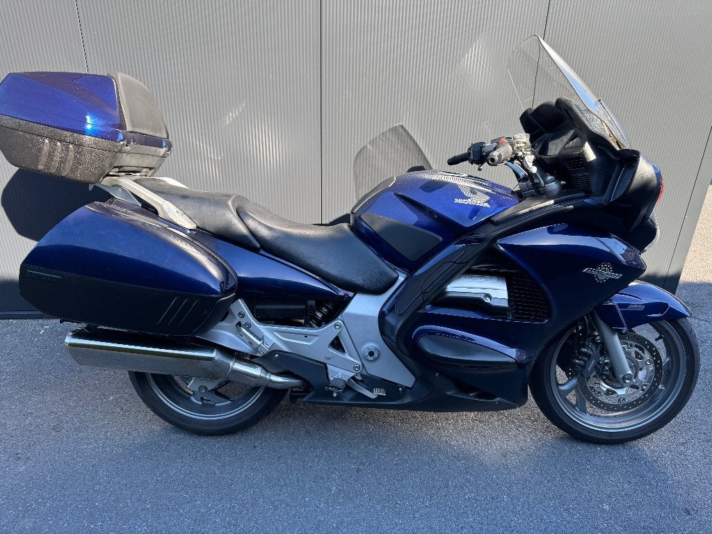 Honda - ST 1300 - PAN EUROPEAN, Motoren, Motoren | Honda, Occasion, 4 cilinders, Motorrijbewijs A, Bedrijf