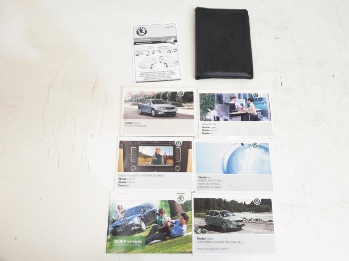 Livret d'instructions d'un Skoda Octavia, -, 3 mois de garantie, Utilisé, Skoda