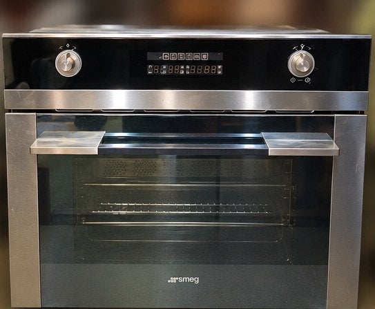 Four vapeur Smeg SC45V2 jamais utilisé, Smeg, Comme neuf, Enlèvement, 45 à 60 cm