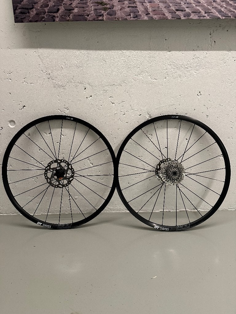 DT Swiss P1800, DT Swiss, Zo goed als nieuw, Aluminium, Racefiets