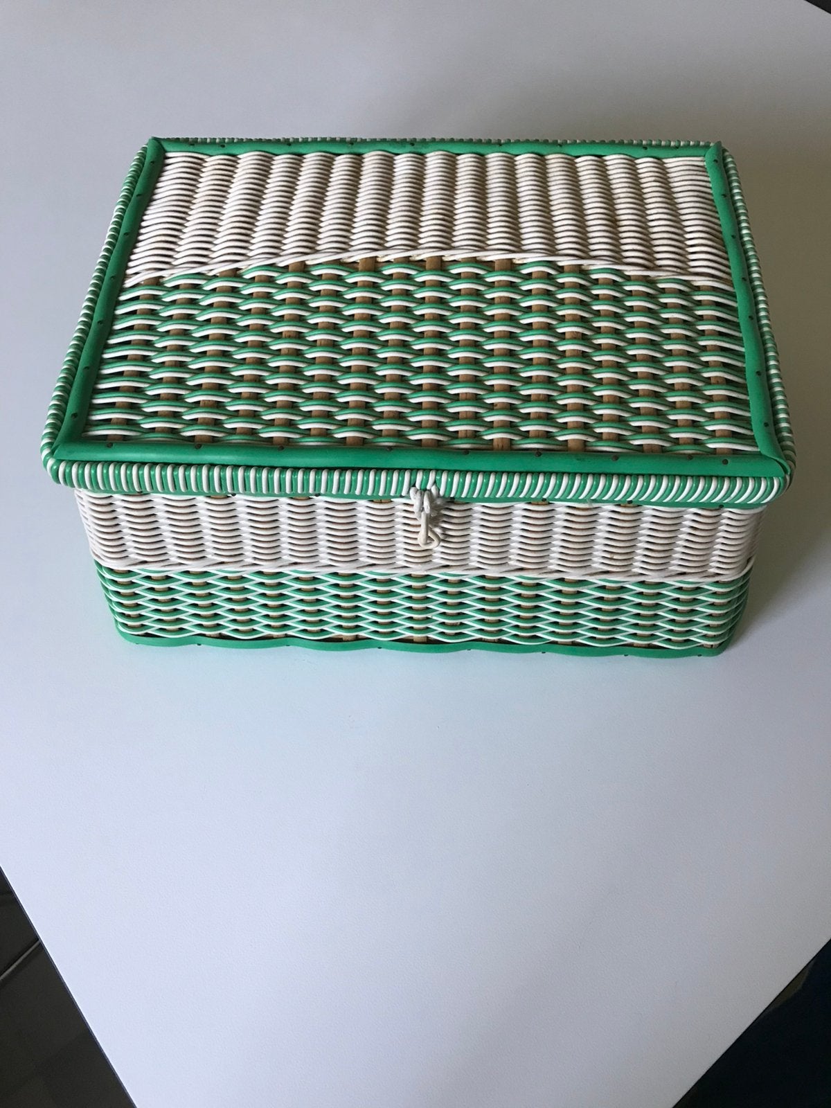 Retro naaidoos., Hobby en Vrije tijd, Ophalen, Zo goed als nieuw