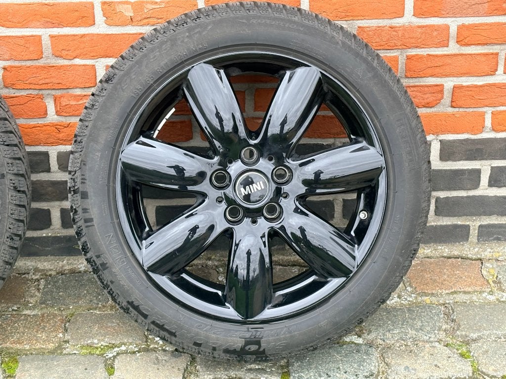 Pneus d'hiver, Autos : Pièces & Accessoires, Pneus & Jantes, Pneus et Jantes, Pneus hiver, Véhicule de tourisme, 17 pouces