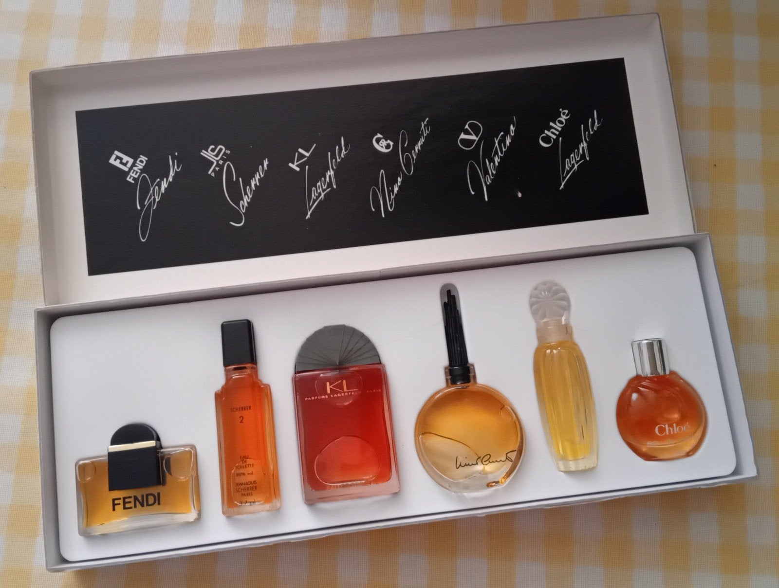Vintage Mini Parfum Flesjes In Originele Verpakking, Verzame, Ophalen