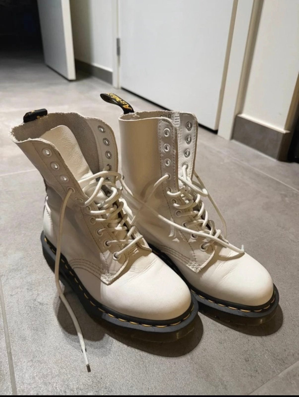Dr. Martens, Enlèvement ou Envoi, Comme neuf