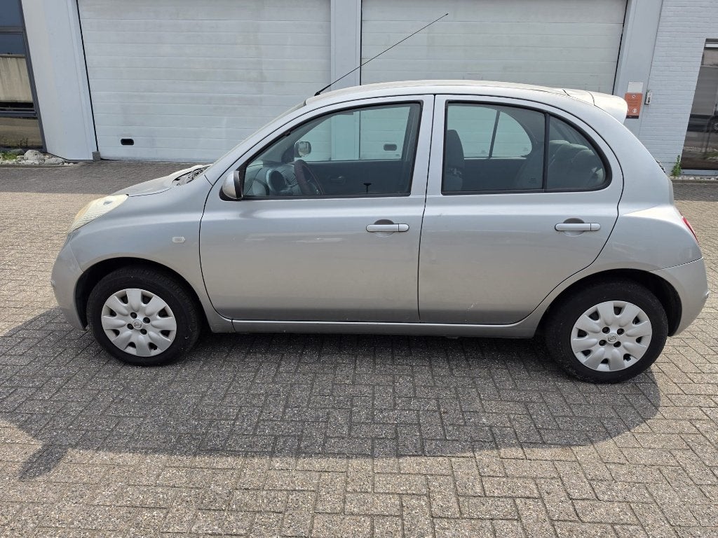 NISSAN MICRA  1.3 Benzine 4 deurs, Voorwielaandrijving, 4 deurs, Stof, 4 cilinders