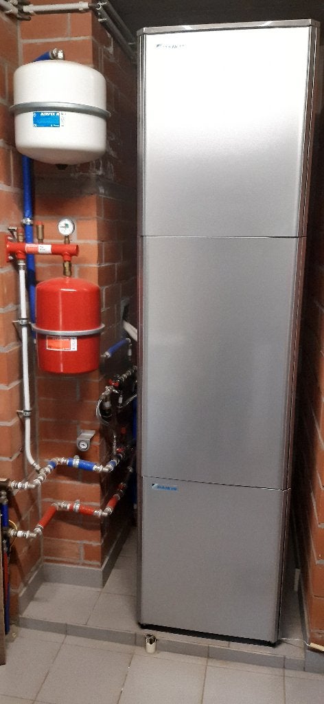 Daikin Altherma warmtepomp met boiler 260lt, Ophalen, Gebruikt