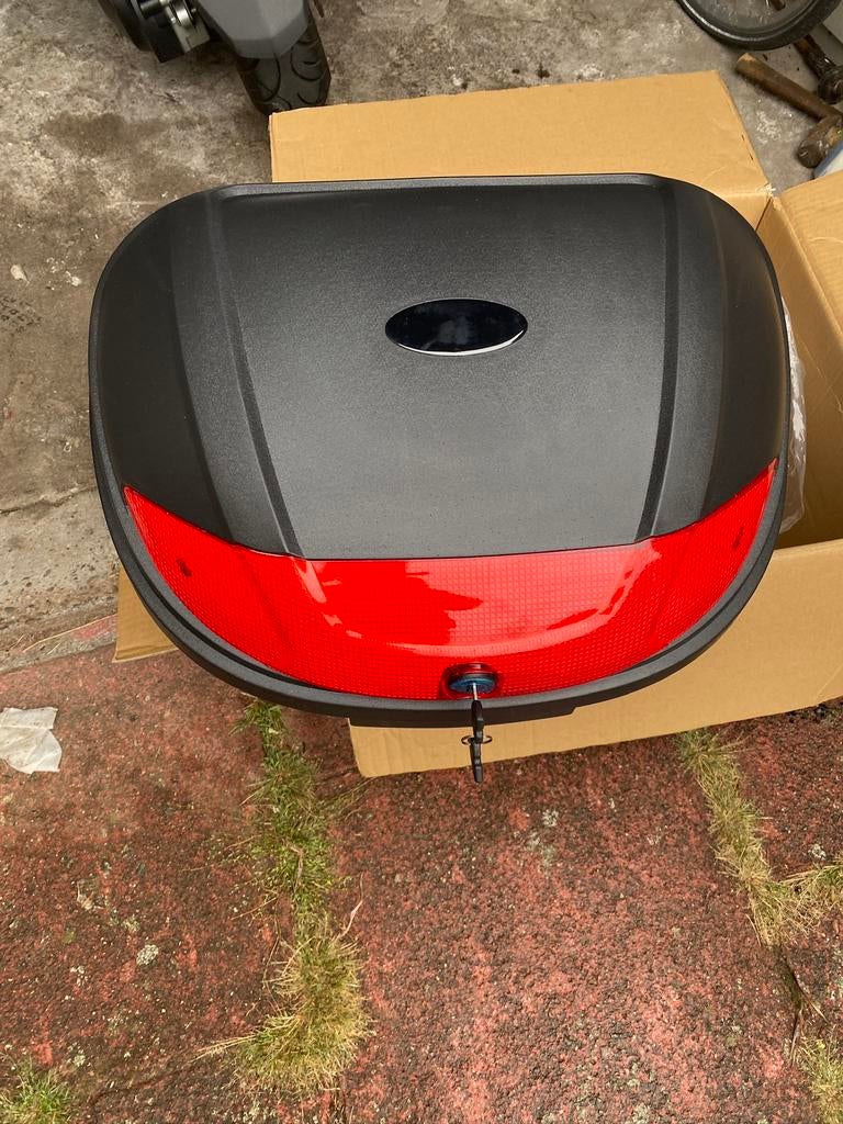 Topkoffer, Fietsen en Brommers, Brommeronderdelen | Algemeen, Ophalen of Verzenden, Zo goed als nieuw