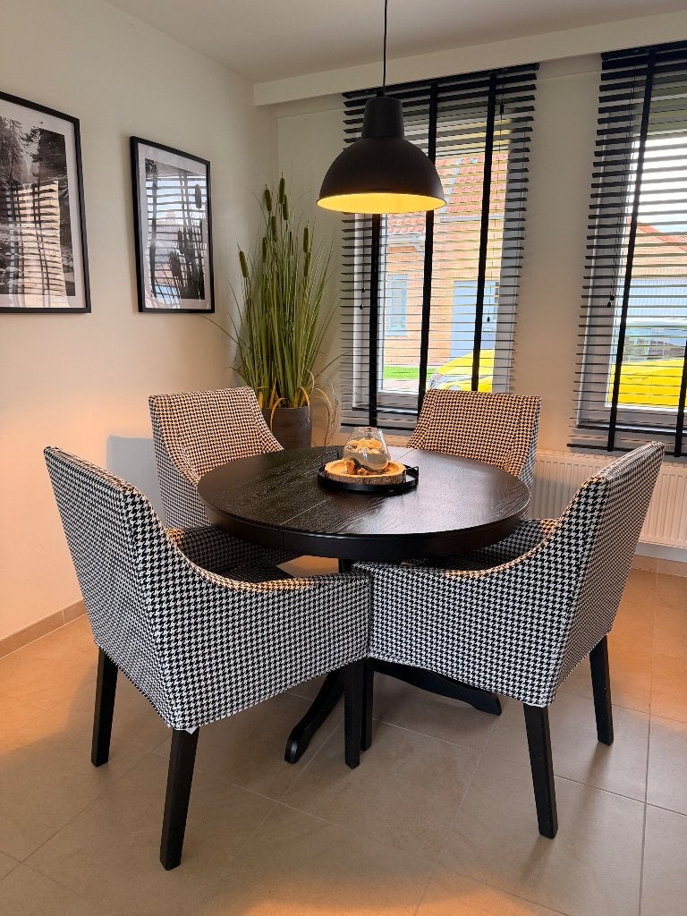 4 Mooie stoelen - (zonder tafel), Huis en Inrichting, Ophalen, Hout, Gebruikt, Zwart