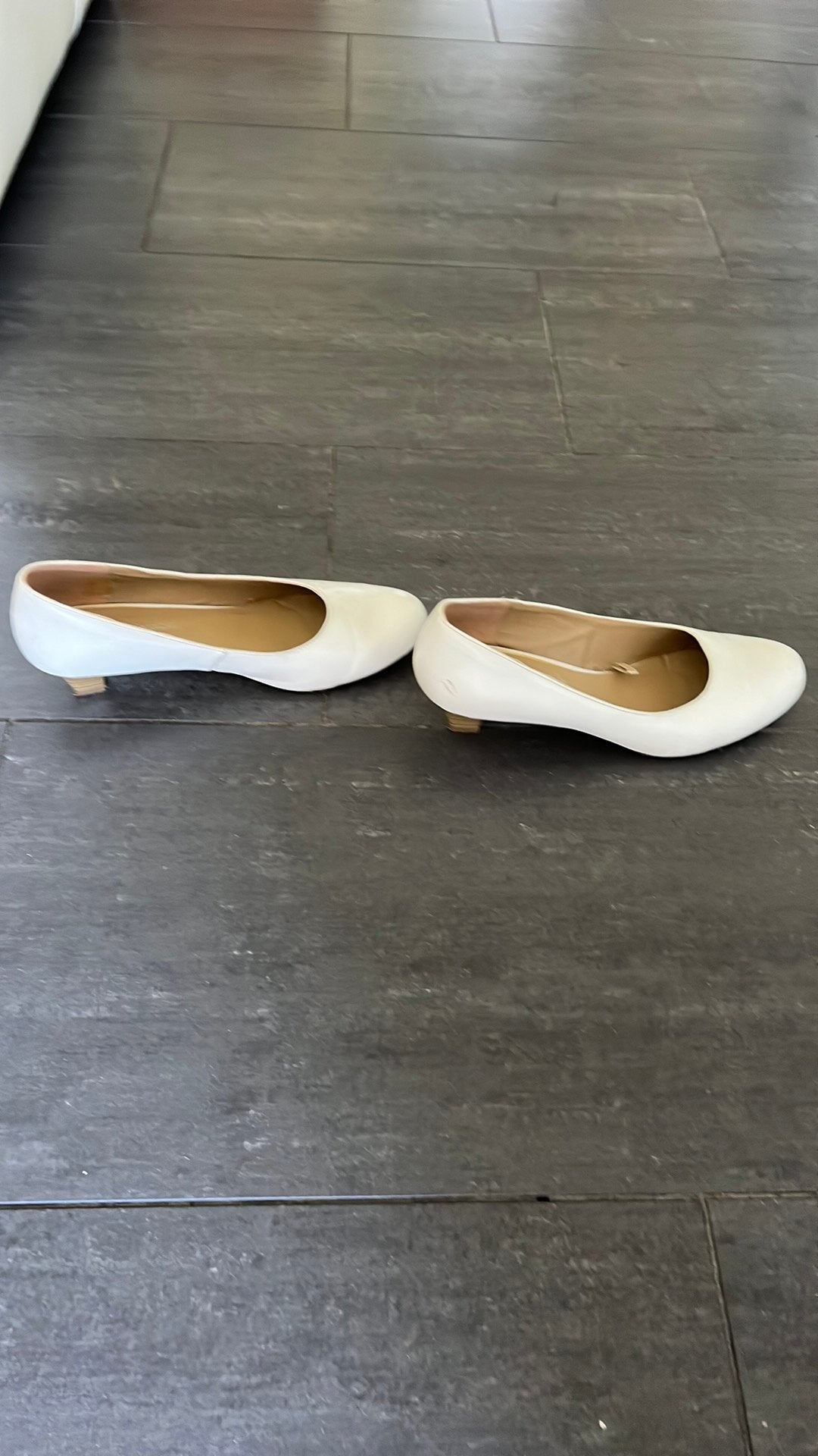 Pumps lage maat 41, Kleding | Dames, Schoenen, Ophalen of Verzenden, Zo goed als nieuw, Pumps