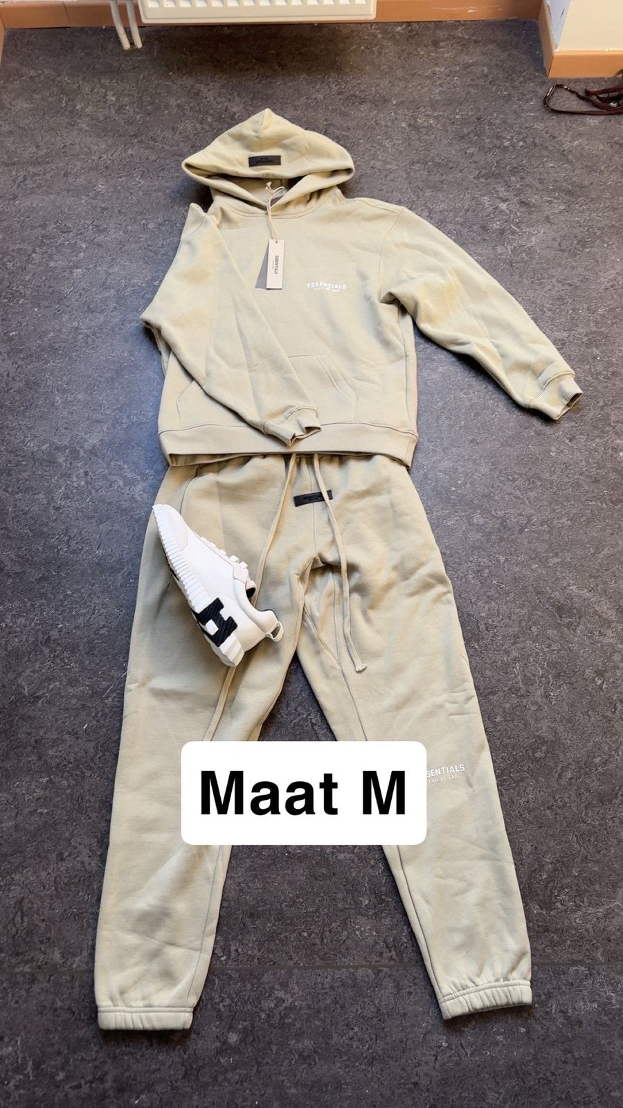 Essentials gent, Kleding | Dames, Ophalen of Verzenden, Nieuw