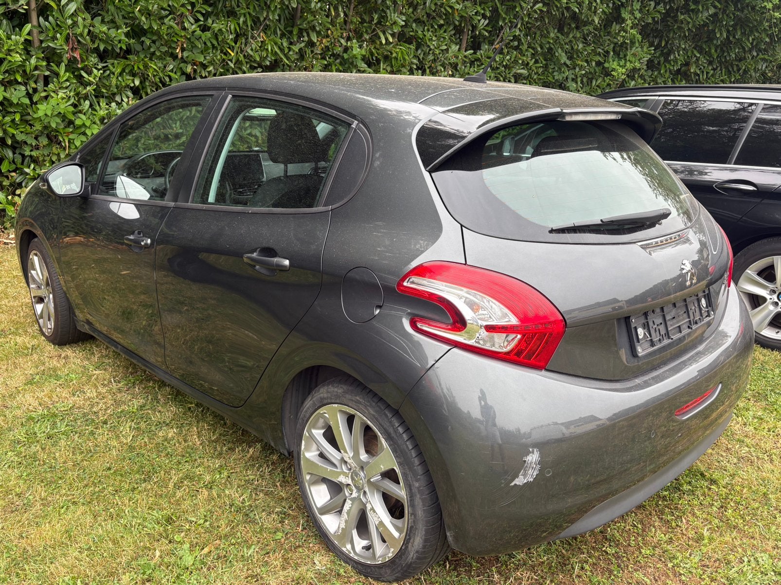 Peugeut 208 2012 134.000km, Auto's, Voorwielaandrijving, Stof, Handgeschakeld, 5 deurs