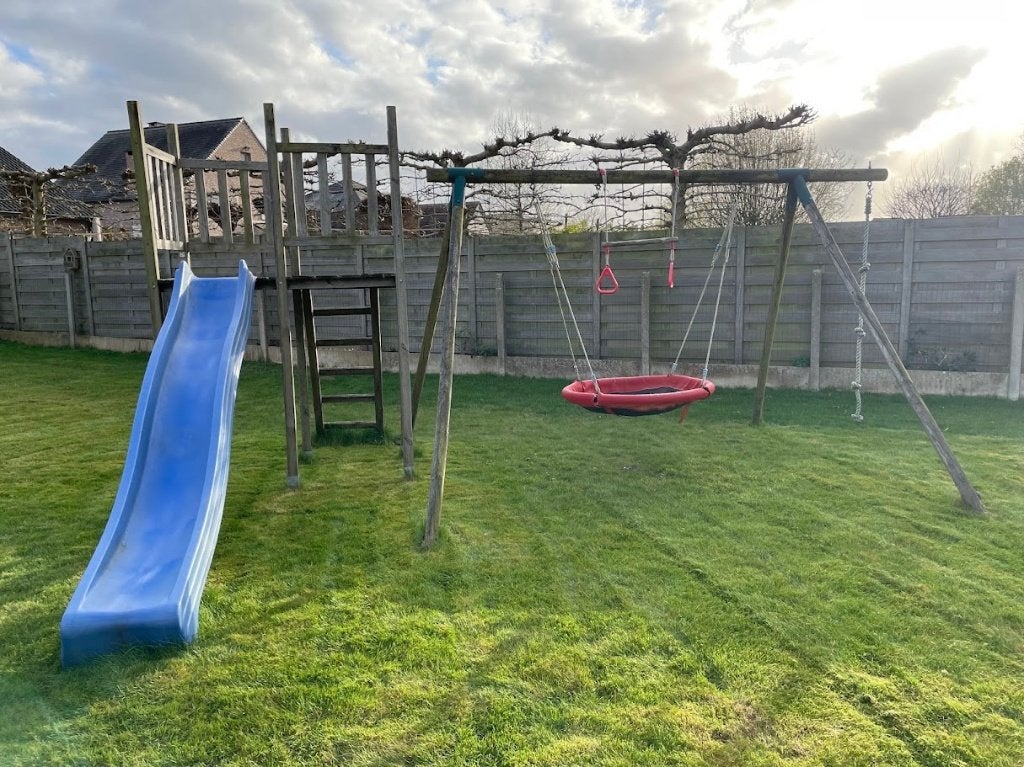 GRATIS af te halen - Speeltoren met schommelconstructie, Kinderen en Baby's, Ophalen, Gebruikt