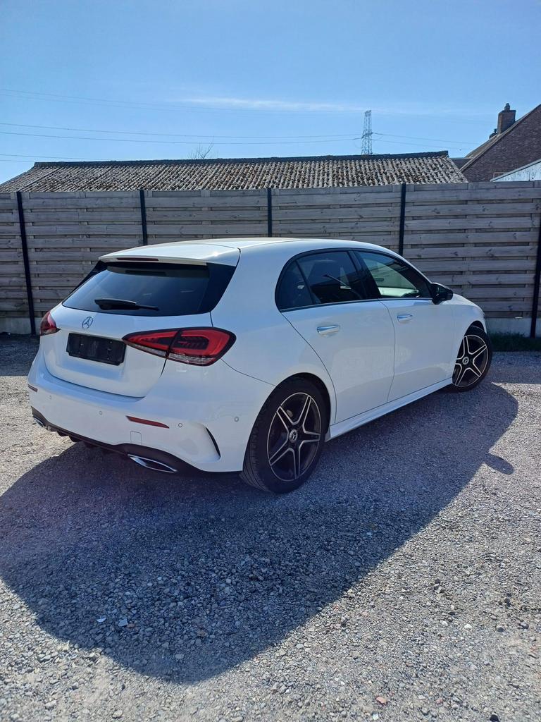 Mercedes A200 AMG Pack – 2020 – Full Option – €17.499, Auto's, Euro 6, Leder en Stof, Wit, 5 deurs
