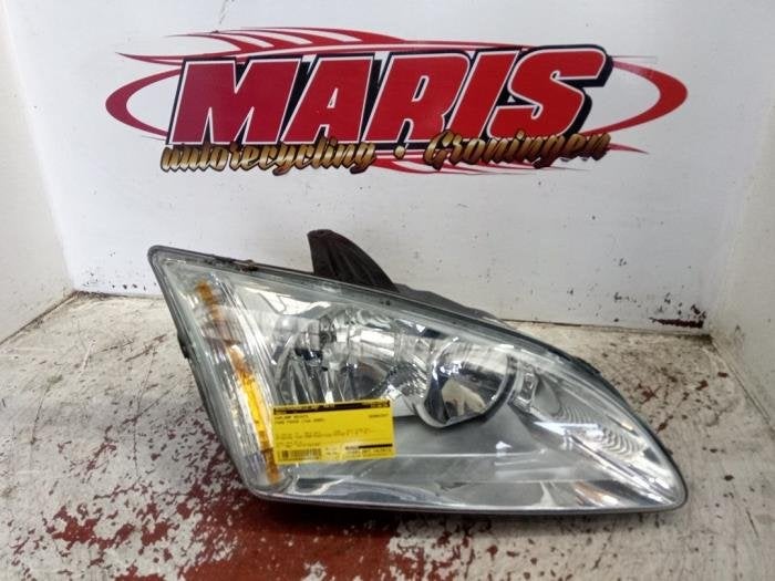 Phare droit d'un Ford Focus, Autos : Pièces & Accessoires, -, -, 3 mois de garantie, -