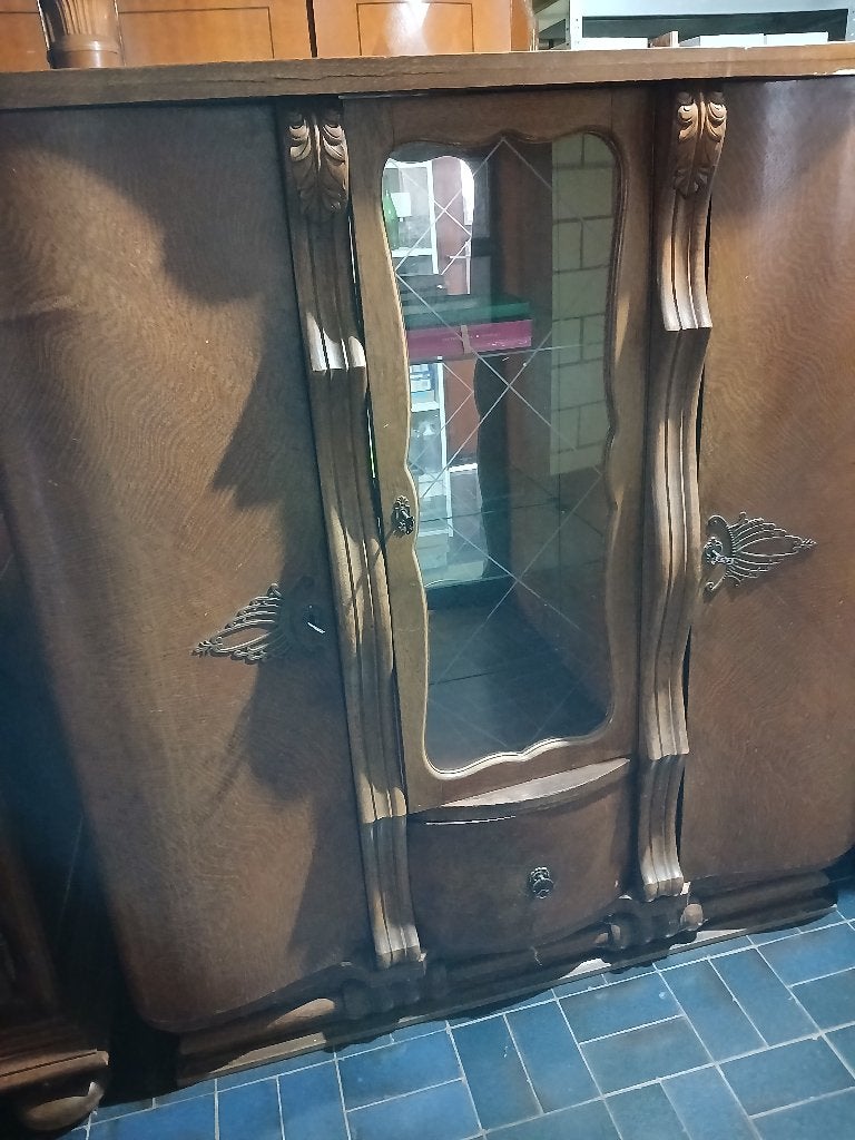 Gratis vintage vitrinekast, Ophalen, Gebruikt, 100 tot 150 cm, 100 tot 150 cm