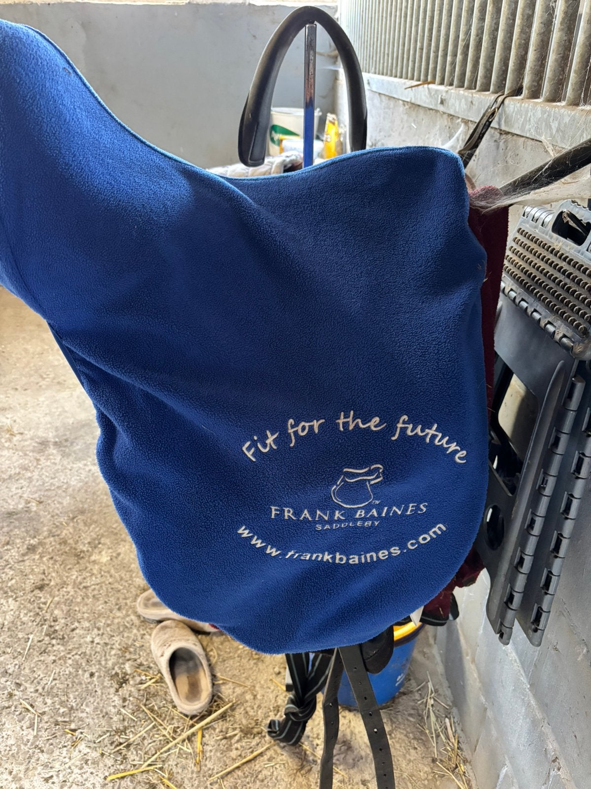 Dressuurzadel, Animaux & Accessoires, Chevaux & Poneys | Selles, Comme neuf, Dressage, Enlèvement