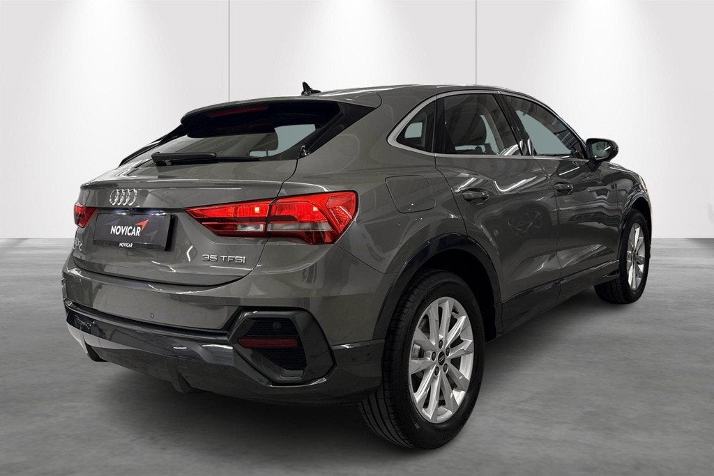 Audi Q3 Sportback 35 TFSI S tronic Bus. Ed. Attraction, Stof, 152 g/km, 5 zetels, 1570 kg