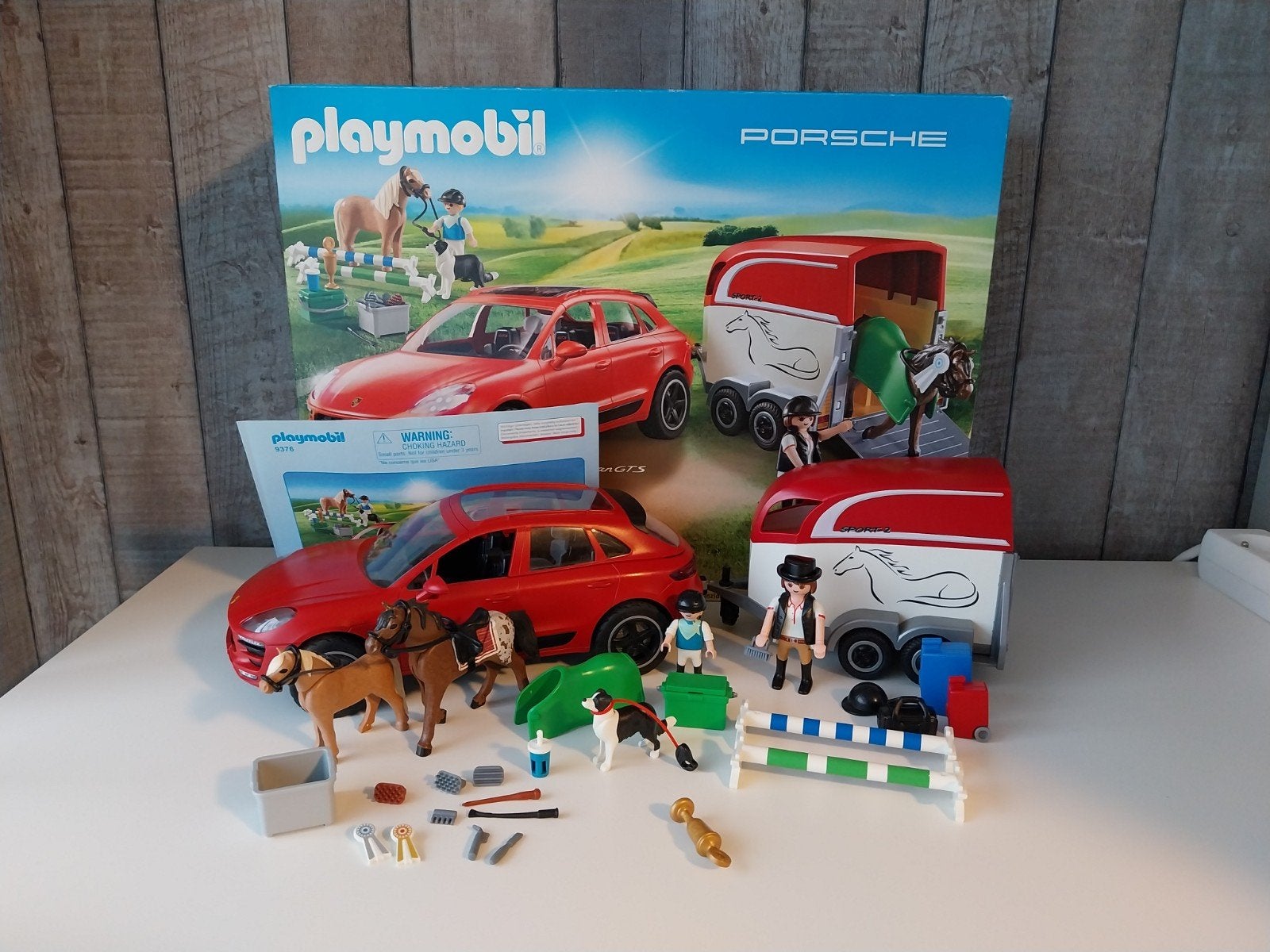 Rode porsche met paardentrailer playmobil, Kinderen en Baby's, Speelgoed | Playmobil, Ophalen, Zo goed als nieuw