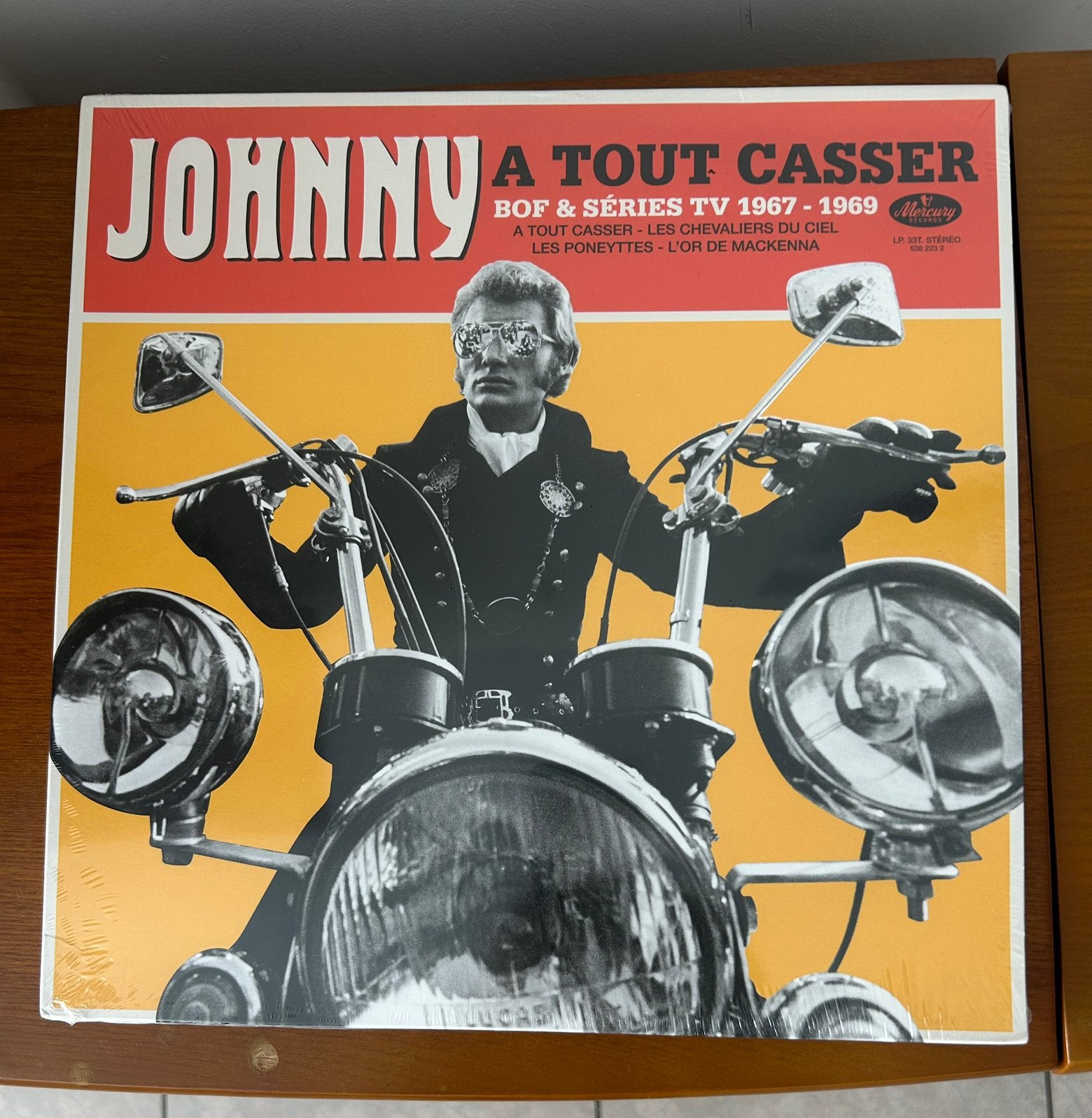 Johnny Hallyday special, Enlèvement ou Envoi, Comme neuf
