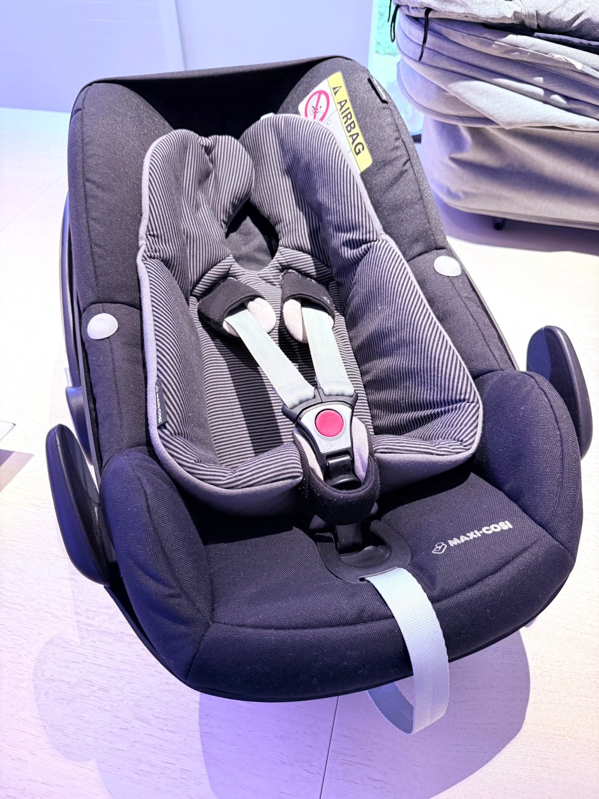 Maxi-Cosi Pebble Plus à donner, Ophalen